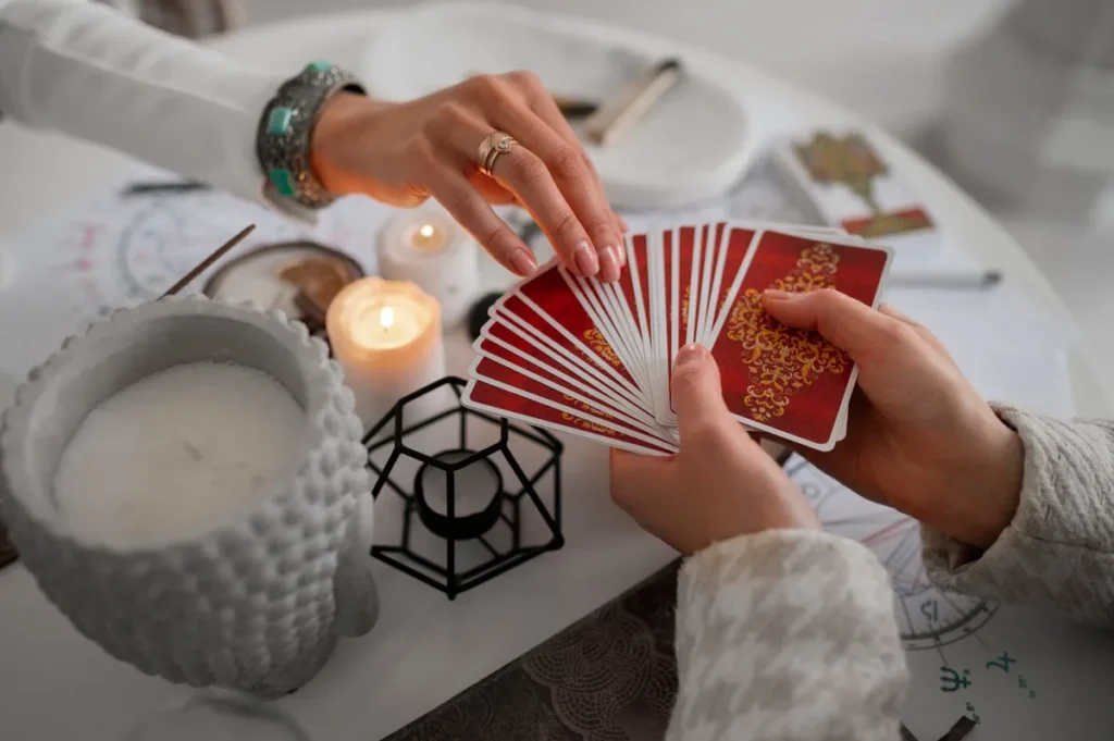 Tarot card reading in Kolkata